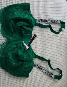 Brand NEW Victoria Secret Green Rhinestone bra 36DDD - Photo 2