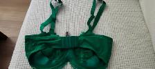 Brand NEW Victoria Secret Green Rhinestone bra 36DDD - Photo 5