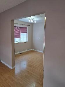 Perfect for Students or Families! 2‑Bed Main Floor – Allendale - Photo 8