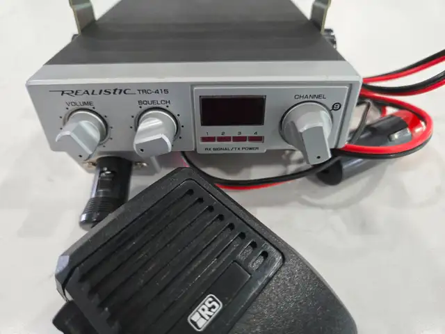 Radio CB Realistic TRC-415 40 Canaux