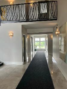 2 bedroom den & 2 bedroom for Sept 1st