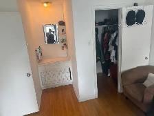 Grande chambre à louer à Montréal avec Lit King size Tout inclus - Photo 7