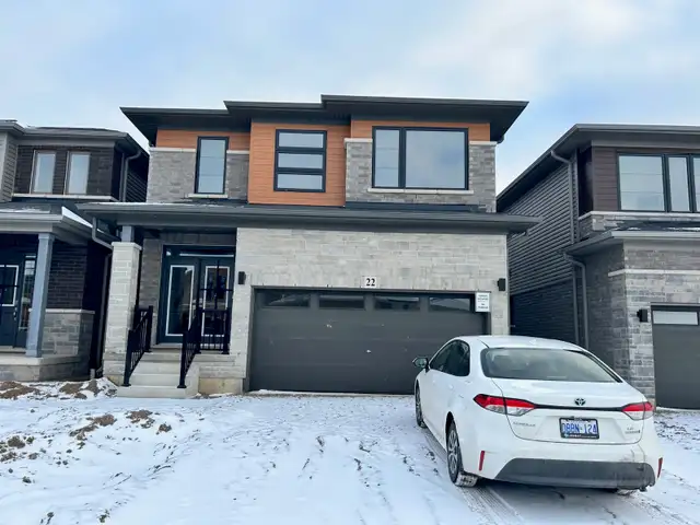 Luxury Single Detached Home for Rent in Brantford