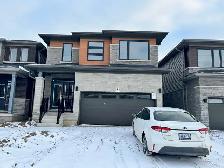 Luxury Single Detached Home for Rent in Brantford