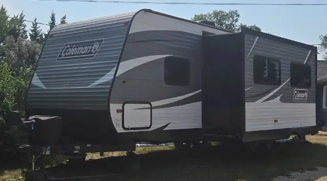Coleman Lantern Family Travel Trailer