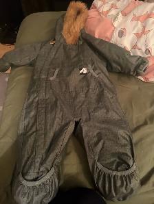 nice snow suit size 12m