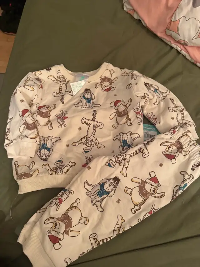 new outfit size 6-12m