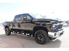 2024 Chevrolet SILVERADO 2500HD LOADED DURAMAX, BUCKETS/CONSOLE - Photo 9