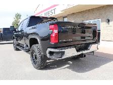 2024 Chevrolet SILVERADO 2500HD LOADED DURAMAX, BUCKETS/CONSOLE - Photo 15