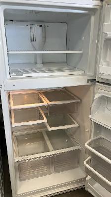 Whirlpool 30" Fridge-30 Day Warranty Delivery Available - Photo 3