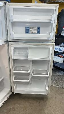 Whirlpool 30" Fridge-30 Day Warranty Delivery Available - Photo 4