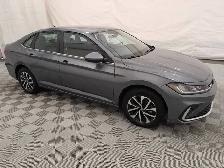 2025 Volkswagen Jetta - Photo 3