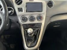 2011 Toyota Matrix - Photo 25