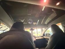 2023 Tesla Model 3 - Photo 15