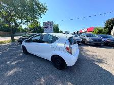 2013 Toyota PRIUS 220KM CERTIFIED-WARRANTY - Photo 4