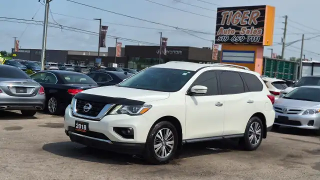 2018 Nissan Pathfinder SV TECH, NAVI, 7 PASSENGER, WARRANTY, CER