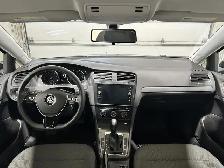 Volkswagen Golf Comfortline 5 portes avec boîte automatique 2021 - Photo 15