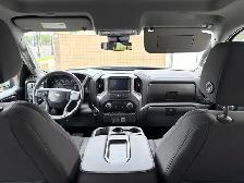 2023 Chevrolet Silverado 1500 4WD Crew Cab 147' Custom - Photo 14