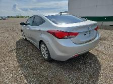 2012 Hyundai Elantra - Photo 3