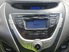 2012 Hyundai Elantra - Photo 11