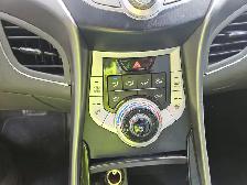 2012 Hyundai Elantra - Photo 12