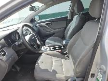 2012 Hyundai Elantra - Photo 19
