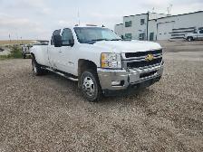 2012 Chevrolet Silverado 3500HD - Photo 2
