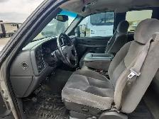 2005 GMC Sierra 2500HD - Photo 13