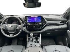 2026 Toyota Highlander XSE / AWD - Photo 12