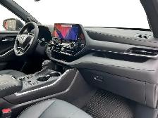 2026 Toyota Highlander XSE / AWD - Photo 17