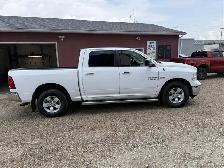 2017 RAM 1500 SLT Crew Cab SWB 4WD