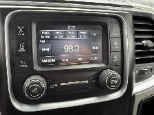 2017 RAM 1500 SLT Crew Cab SWB 4WD - Photo 11