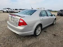 2010 Ford Fusion - Photo 4