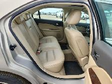 2010 Ford Fusion - Photo 18