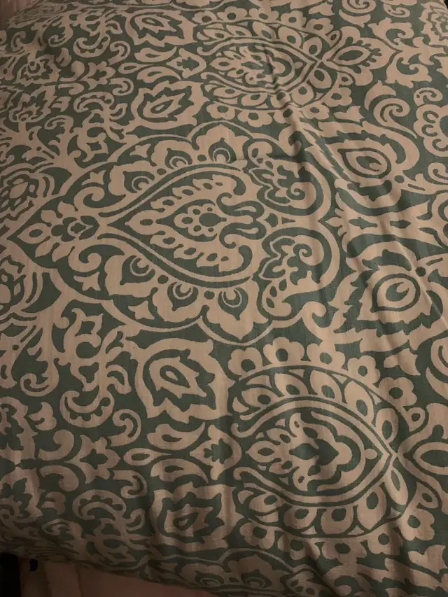 Queen Comforter