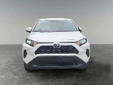 2025 Toyota RAV4 LE - Photo 10