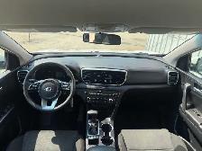 2022 Kia Sportage AWD - Photo 10