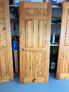 SOLID WOOD KNOTTY PINE DOORS - Photo 4