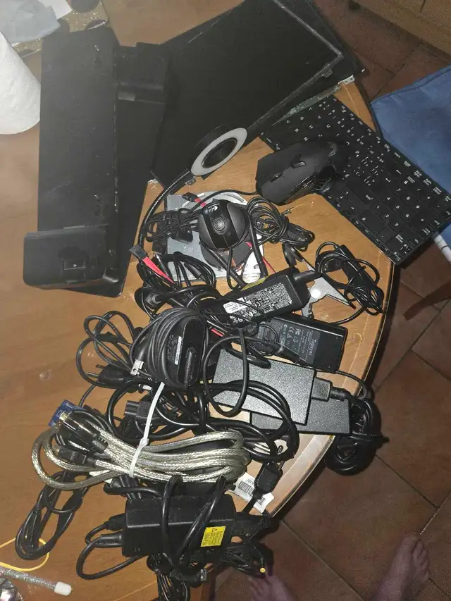 portable pièces et pc disponible