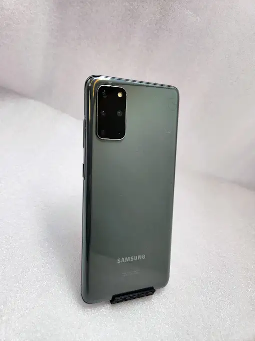 Samsung Galaxy S20  5g 512gb Black 3 Months Warranty W/Charger