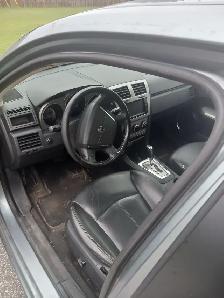 2010 Dodge Avenger - Used in Good Condition - Photo 4