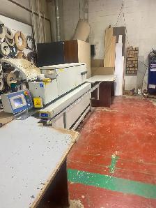 Atelier Ebinisterie complète à vendre,,scie,edgeuse, lift, camio - Photo 3