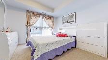 Furnished Rooms Rent in a 3-Bedroom, 2-Bathroom Luxury Condo - Photo 8