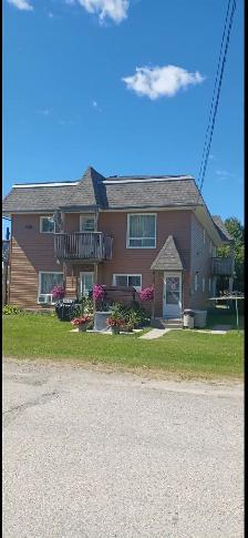 Beautiful 2 bedroom Upper-level Sturgeon Falls