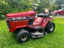 HONDA HT 3813 Garden Tractor - Photo 2