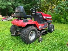 HONDA HT 3813 Garden Tractor - Photo 3