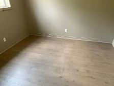 2 Bedroom Lower Unit All Inclusive w/ AC, laundry,1 parking spot - Photo 10