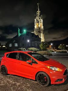 Ford Fiesta ST 2014 – Molten Orange – 6500 $ négociable