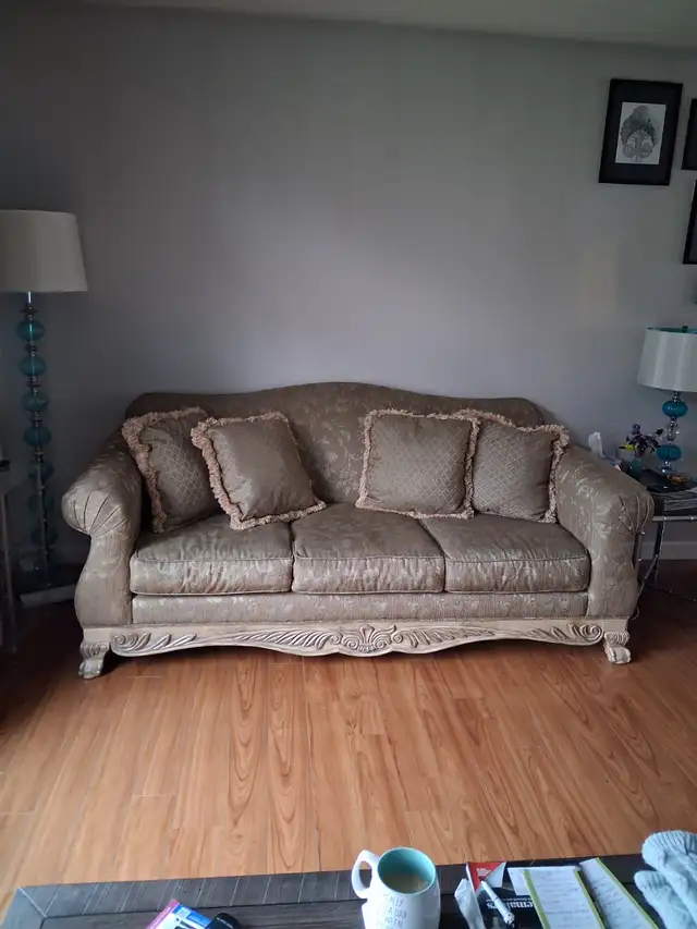 Vintage sofa & chair