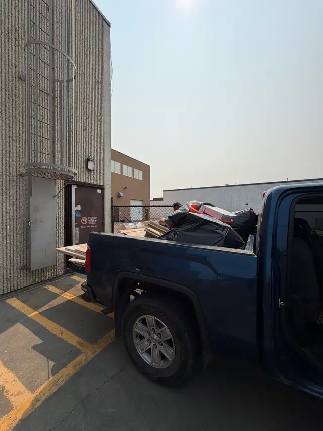Dump Run / Junk Removal 403-813-8479